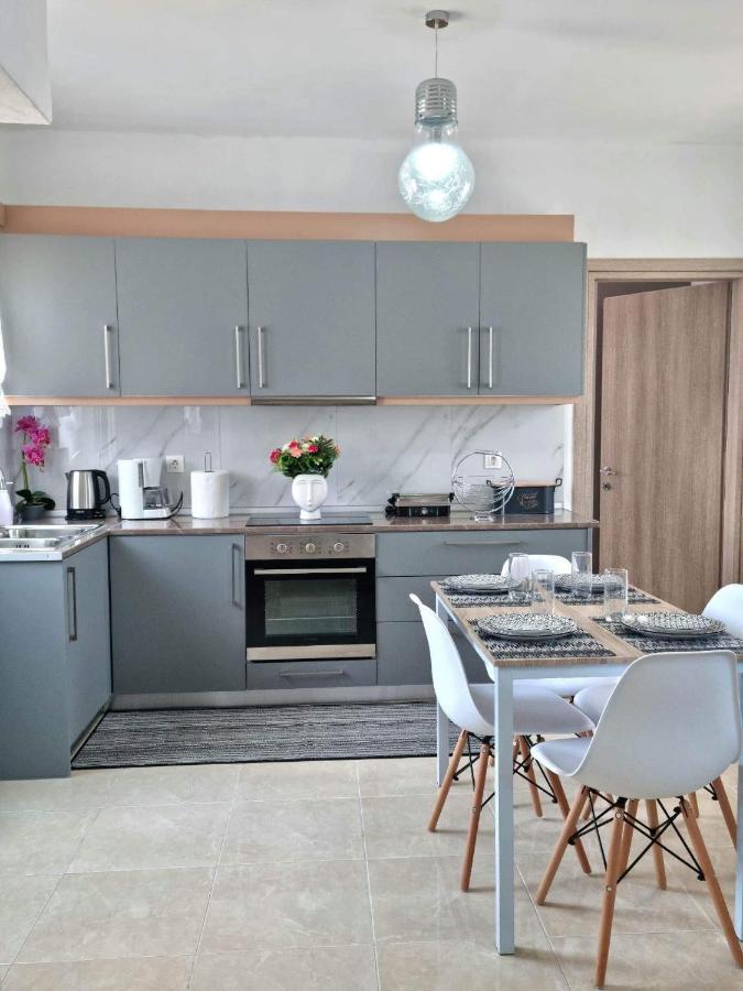 Dionysia Apartments Livadia  エクステリア 写真