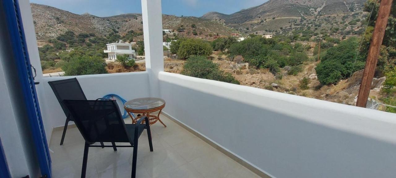 Dionysia Apartments Livadia  エクステリア 写真