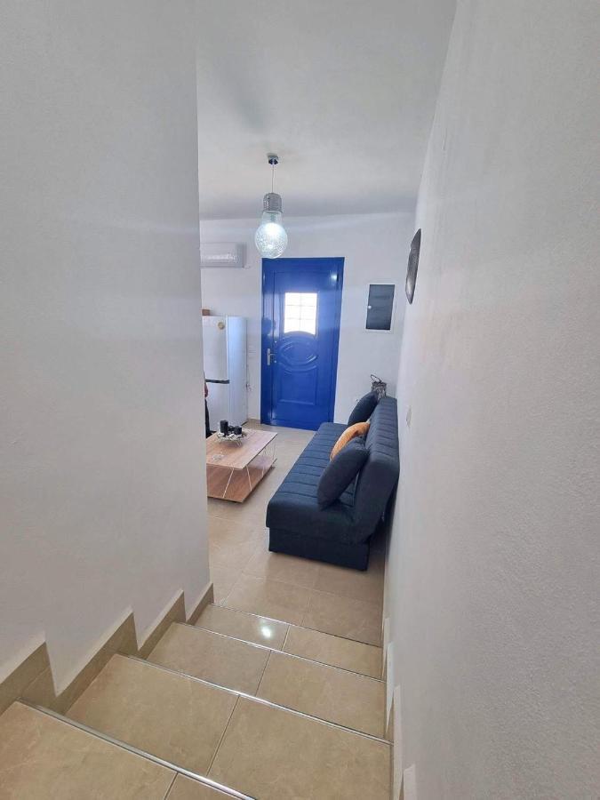 Dionysia Apartments Livadia  エクステリア 写真
